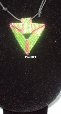 Peyote triangolare pendant