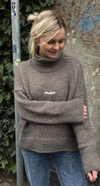Chestnut Sweater by Mette Wendelboe Okkels - PetiteKnit