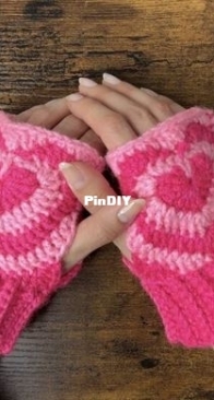 Viv Crochets - Viv - Crochet Fingerless Heart Gloves - Free
