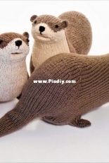 Rabbit Hole Knits - River Otter by Sara Elizabeth Kellner