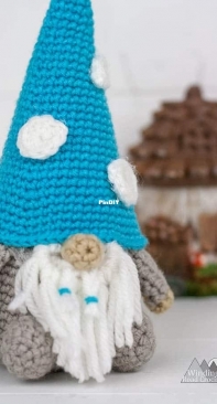 Winding Road Crochet - Lindsey Dale - Amigurumi Gnome - Free