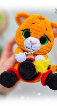 Vikusik toys - Viktoriya Kravchenko - Cat in Boots English or English translated