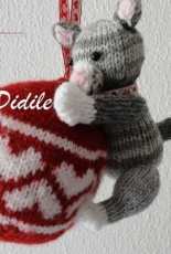 A little Christmas cat !