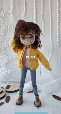 Michi Dolls - Marina Michi - Doll Linda - Muñeca Linda  - Spanish - Translated