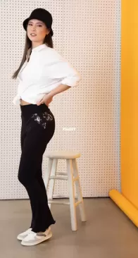 Sew News / SewDaily - Kimberly Payne of Straight Stitch Designs - Yuma Yoga Pants - Sizes 0-34 - Free
