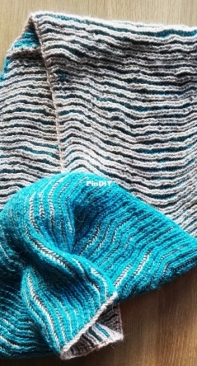 Twisted Cowl by Claudia Finlay-English-German-Free