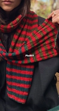 Sleigh Tracks Scarf by Urth Yarns-Free