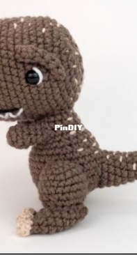 Affordable Cuteness - Theresas Crochet Shop - Theresa Grey / Kicher -Troy the T-Rex