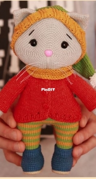 Juliia Pyha / Julia Piga - Kitten