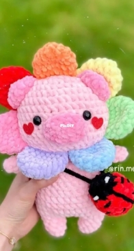 RIN Crochet - rin.meow21 - Linh Dang - Love Flower Pig