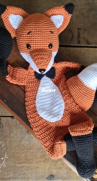 M and M Crochet Designs - Melanie Grobler - Mr Fox Ragdoll