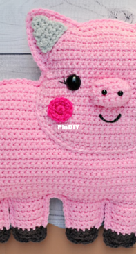 3am Grace Designs - Donna Vasquez Beavers and Michaelene Nelson - Pig Kawaii Cuddler