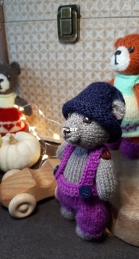 Tiny bears