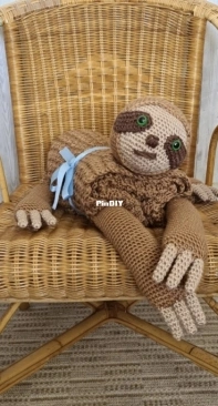 Crafting Happiness - Ariana Goldberry - 3 in 1 Jungle Sloth Baby Blanket - Promo version