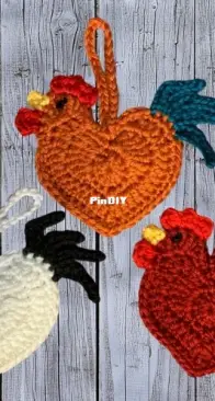 stacie71  - crochet rooster ornament