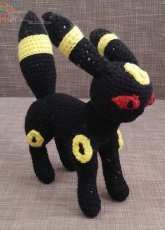 Fiona M - Mini Umbreon - free