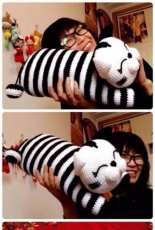 Ae House of Crochet USA - Cat pillow - Thai - Free