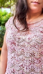 Lotus Wave Top by La Pequeña Tejedora-Spanish-Free