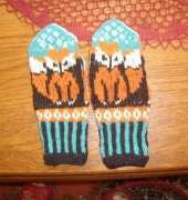Mittens Little foxes by Natalia Moreva