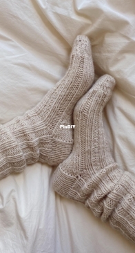 Sunday Socks - Mette-Wendelboe Okkels - PetiteKnit   - Updated 2021