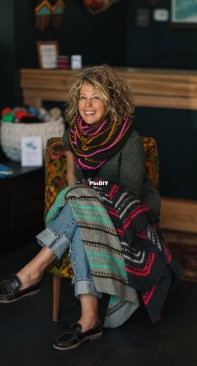 The Fall Shawl by The Lamb & Kid Designs - Free