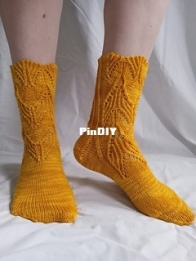 Tulip Socks by Kayla Baldwin