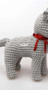 Stuff the Body - Natalia Osinska - Sandy the cat - Spanish - Translated