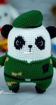 Lennutas - Nutas Nguyen - Panda the Soldier - Panda o Soldado - Portuguese - Translated