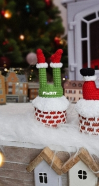 Mrs Crowlet - Tanya Pogosova - Christmas Chimneys