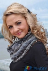 Chic Cowl Cabled Cowl Neck Scarf by Lauren Riker Free