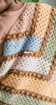 Hobbii Design - TL Yarn Crafts - Toni Lipsey - Open Book Wrap - Open Book Chal - Spanish - Free
