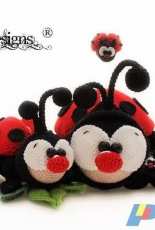 Mala Designs - Mandy Herrmann - Family of Ladybugs - Spanish - Translated