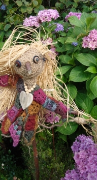 Reimy Johanna Designs - Reimy Johanna - Arachna the Scarecrow - Free