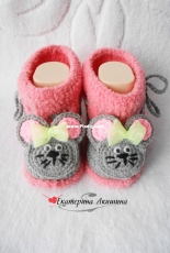 My booties for baby - Mouse