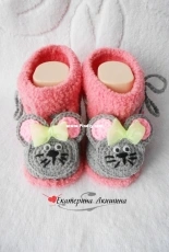 My booties for baby - Mouse