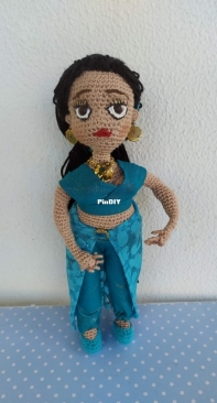 Princess Jasmine amigurumi doll