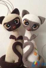 Colita Wen - Nicole Wenzelmann - Siamese cats Max and Mixi - Russian - Translated
