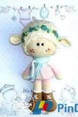 Julisiowo - Julio Toys - Monika Miszczuk - Spring Sheep - Spanish