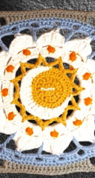 Crochet Design By SNAIL - Designer Snail - Solar Eclipse and Flower