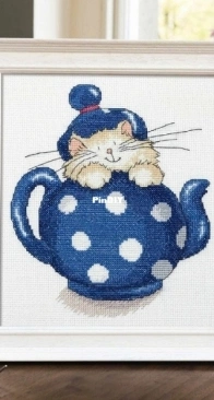 Teapot Kitten by Margaret Sherry from The World of Cross Stitching TWOCS 336 PCS + XSD