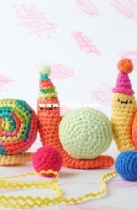 Tiny Curl Shop - Kristina Turner - Party Snail - Spanish - Translated - Free