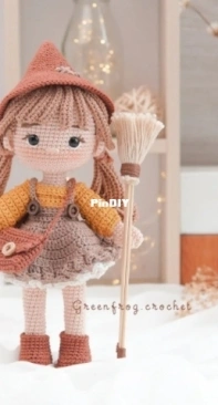 Green Frog Crochet - Thuy Anh - Đặng Thùy Anh - Hazel The Autmn Witch