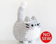 Big Bebez - Yun Young Lee - Pong Dang the Cat (gray-white)