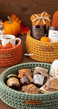 Heart Craft Studio Co _ crochet basket pattern set ( 3 easy round baskets with handles ) _ English