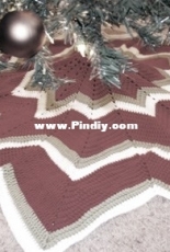 B Hooked Crochet - 12 Pointed Star Crochet Christmas Tree Skirt - Free