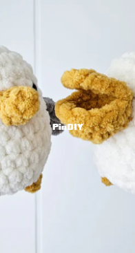 The Cosy Stitch - Tara Farrell - Pelican Chubby Beachy Body and y  Seagull Chubby Beachy Buddy