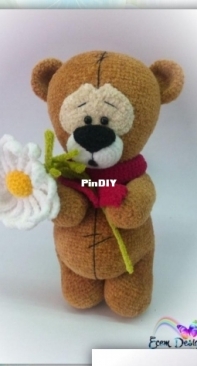 Ecem Design - Elena Akkoca - Teddy Bear Cub - Filhote de urso de pelúcia -  Portuguese - Translated