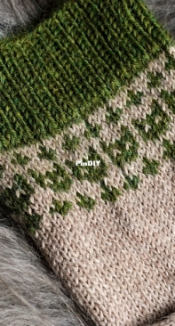 Fishhead Creations - Kitty Cuffs Socks by Anna Lange-Free
