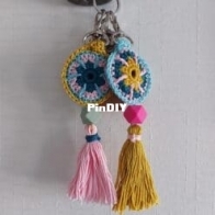 Gek op Haken - Haak me Lief - Marieke Liefting - Sunny Keychain - Zonnige Sleutelhanger - Dutch