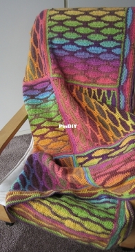 Tracy Pipinch - Stix yarn - Tracy St. John - Chameleon Blanket